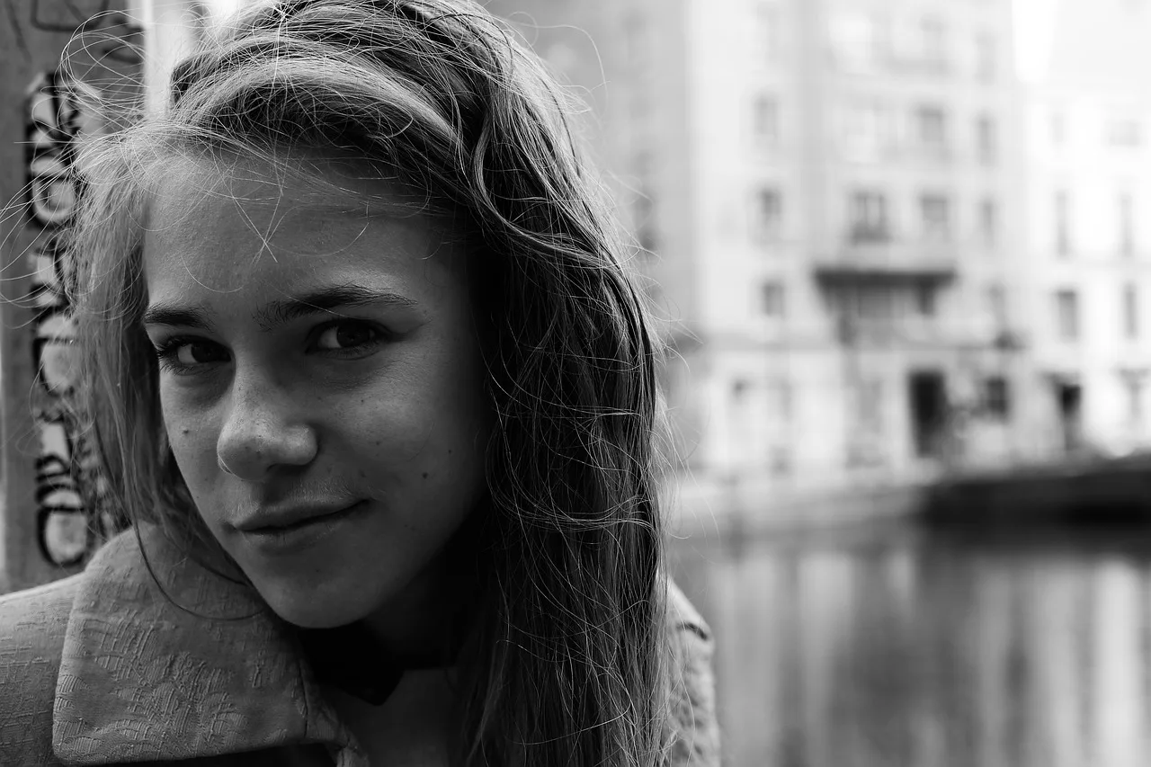 Où flirter localement et simplement pour discuter ? Guide des rencontres en ligne proches de vous