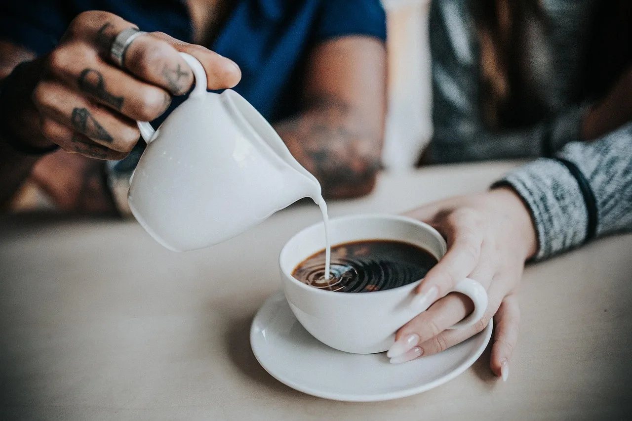 Reprendre une rencontre complice et amoureuse après 50 ans : guide doux pour une nouvelle connexion
