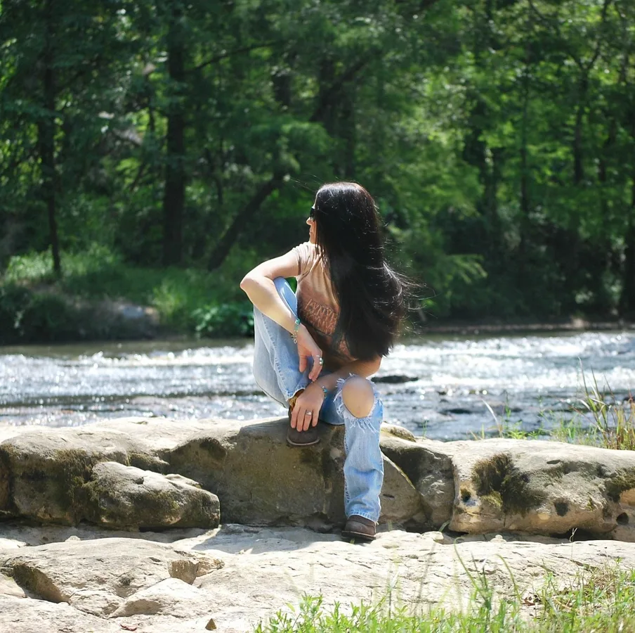 Trouver et rencontrer une femme élégante dans sa région : guide pour une rencontre locale et respectueuse