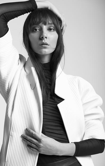 Femme nature en ligne irrésistible éveille les envies en direct rencontre live à tester